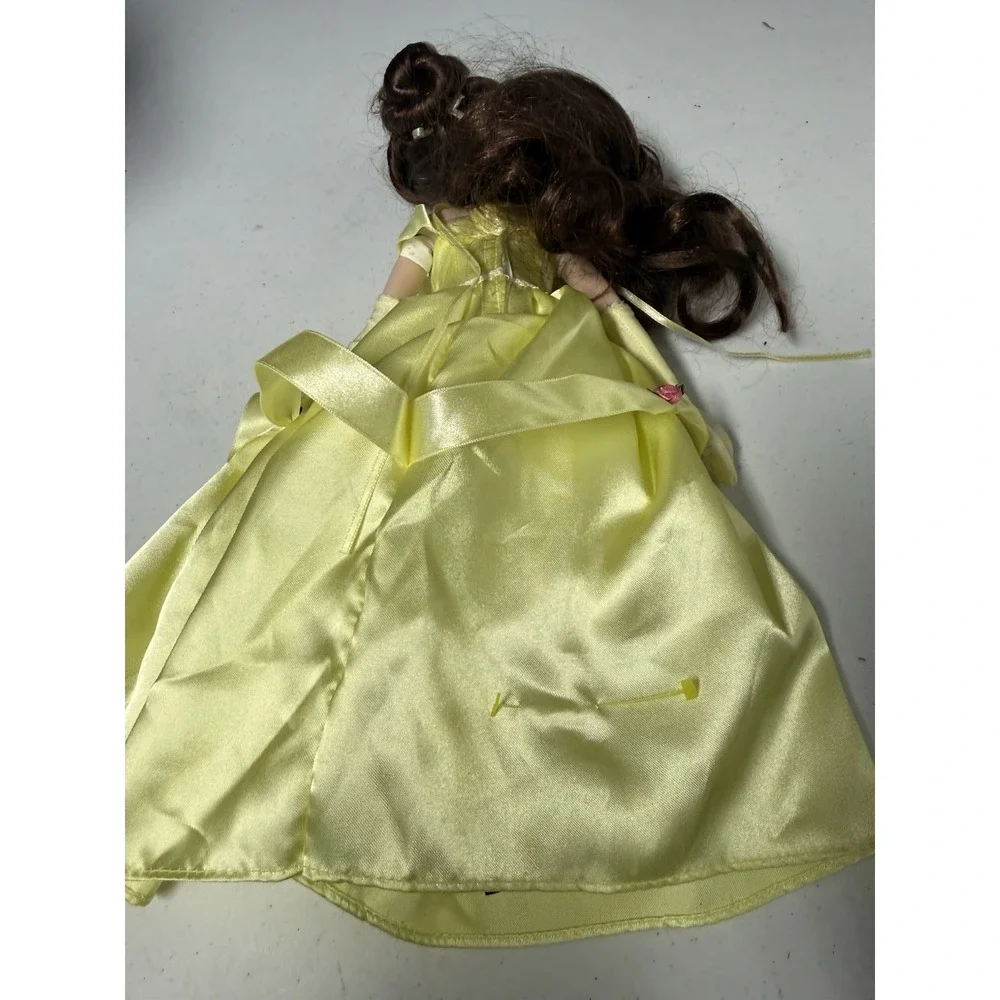 2002 Belle Porcelain Keepsake Doll 16